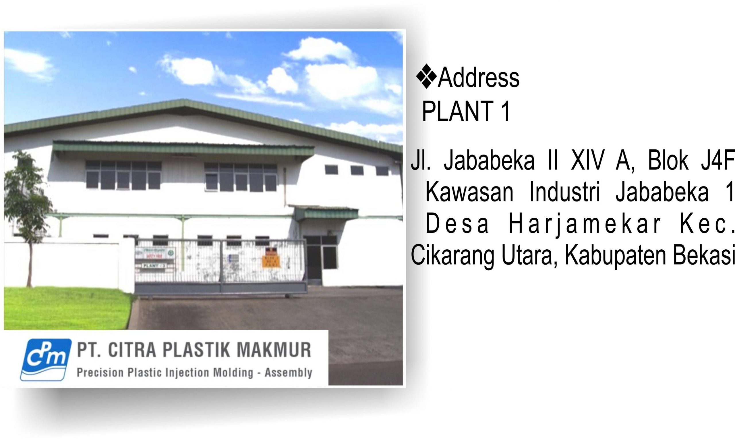 portrait-successful-mid-adult-doctor-with-crossed-arms-2-scaled ABOUT US